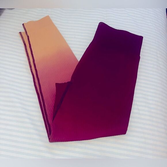 THE UPSIDE ribbed & High-Waisted Leggings; Size Large.  Brand New, never worn - Picture 4 of 15